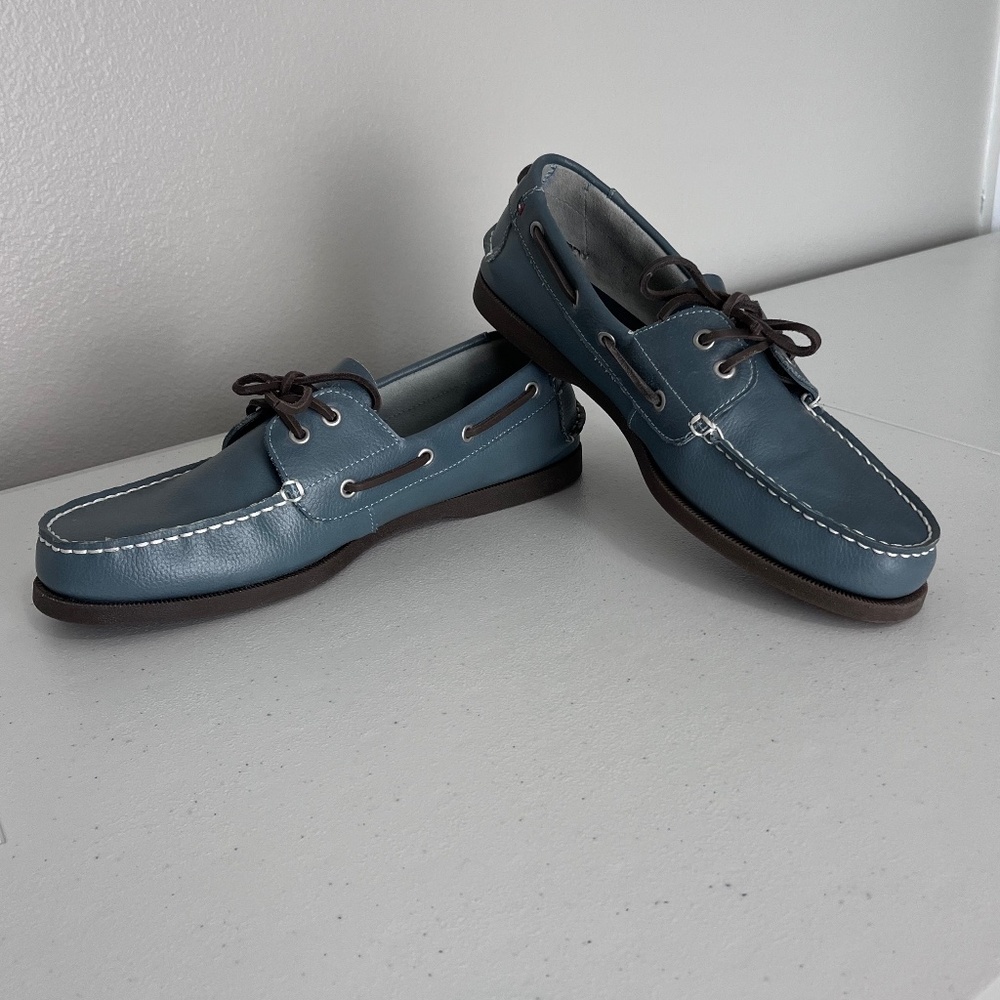 Tommy Hilfiger Men’s Blue Leather Boat Shoes size 10.5